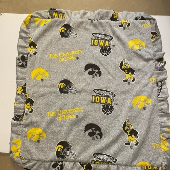University of Iowa Hawkeyes Gray and Yellow Receiving Blanket - Picture 1 of 3